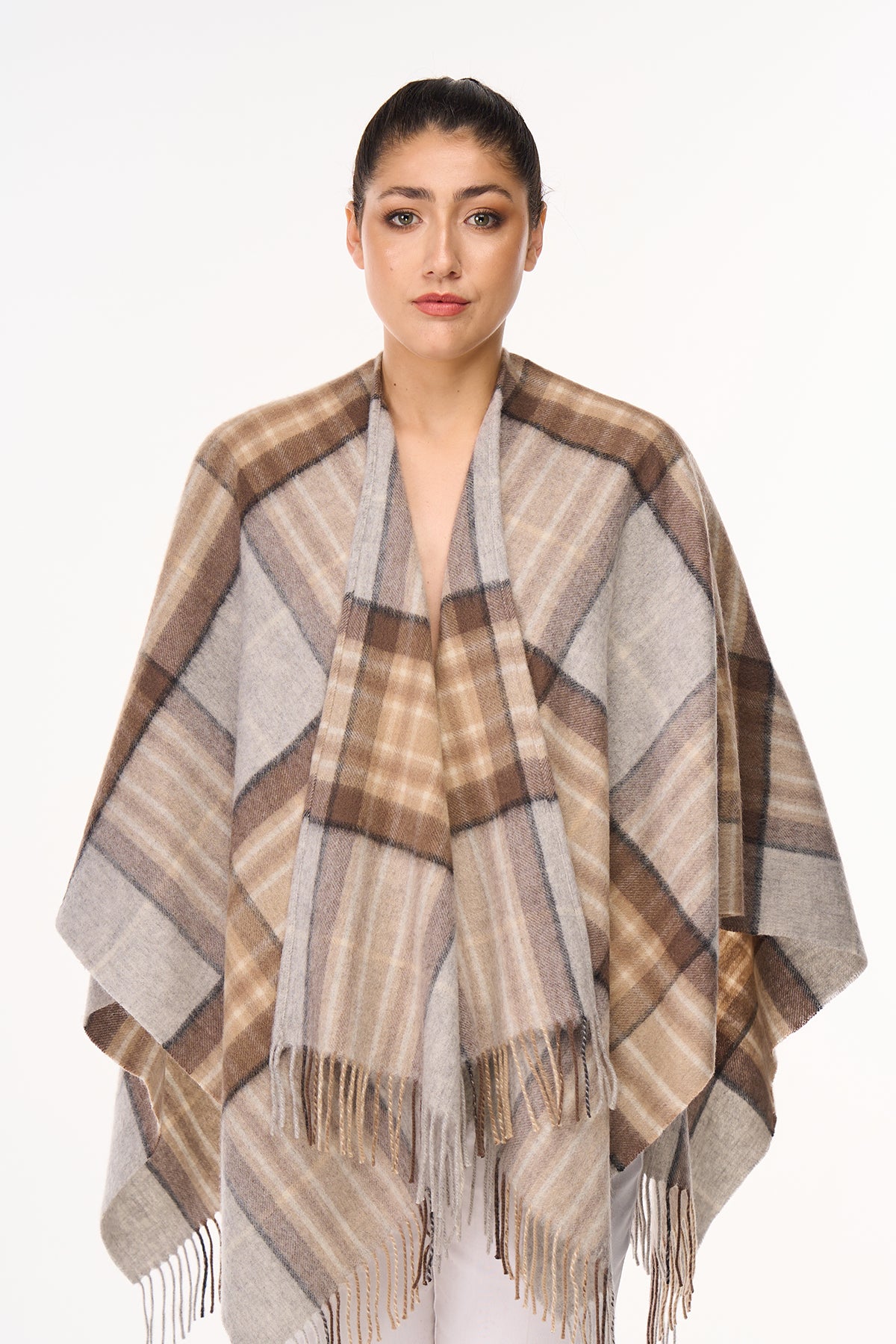 Cape MacKellar Tartan Poncho 100 Pure Lambswool