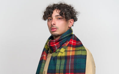 Timeless Elegance in Edinburgh Cashmere Iconic Cashmere Scarves for a Classic Christmas Surprise