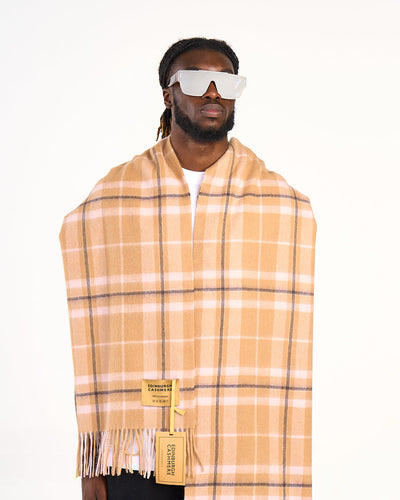 Stay Warm & Chic – Must-Have Ponchos for Christmas