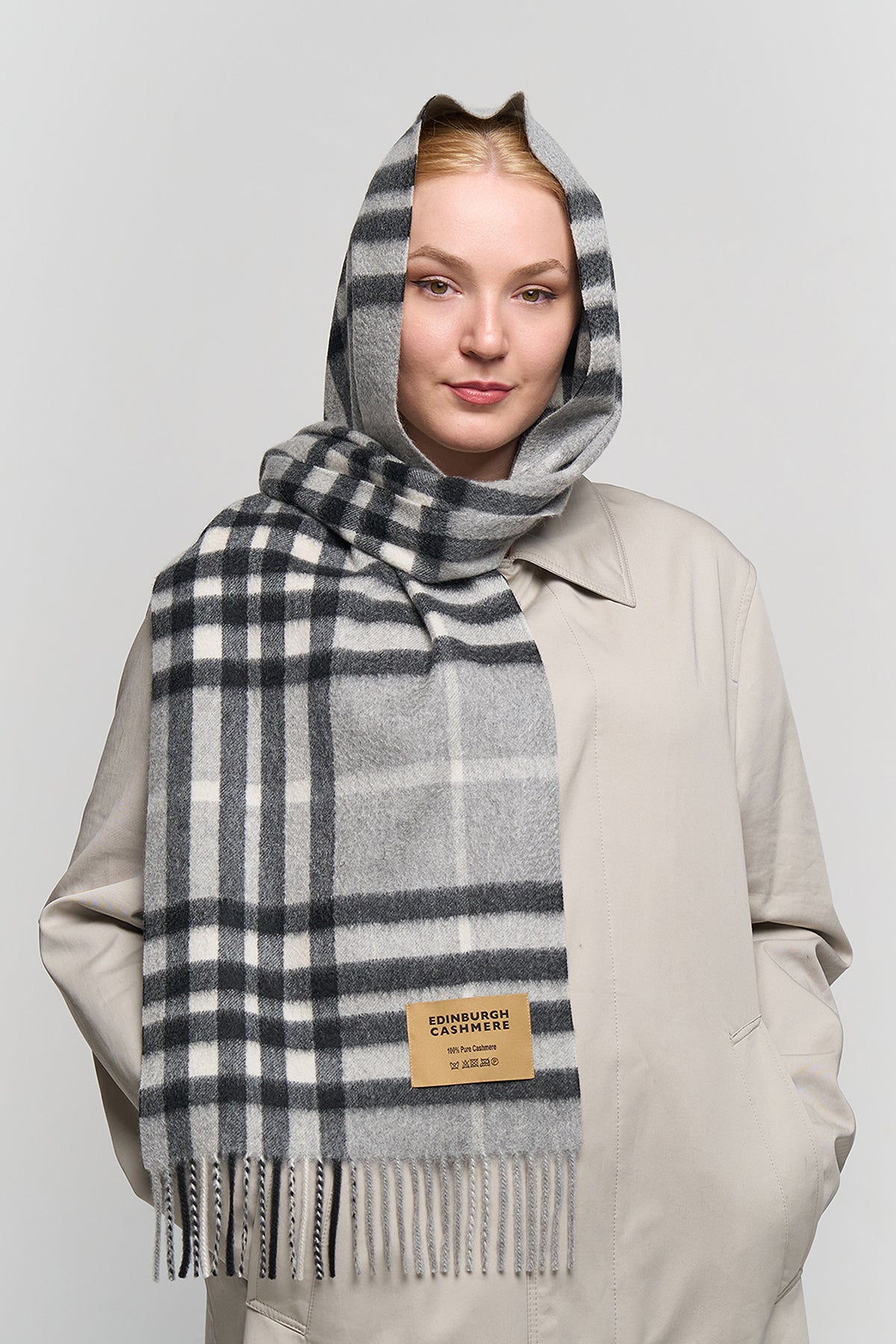 DC Check Cashmere Scarf Grey - Big Size