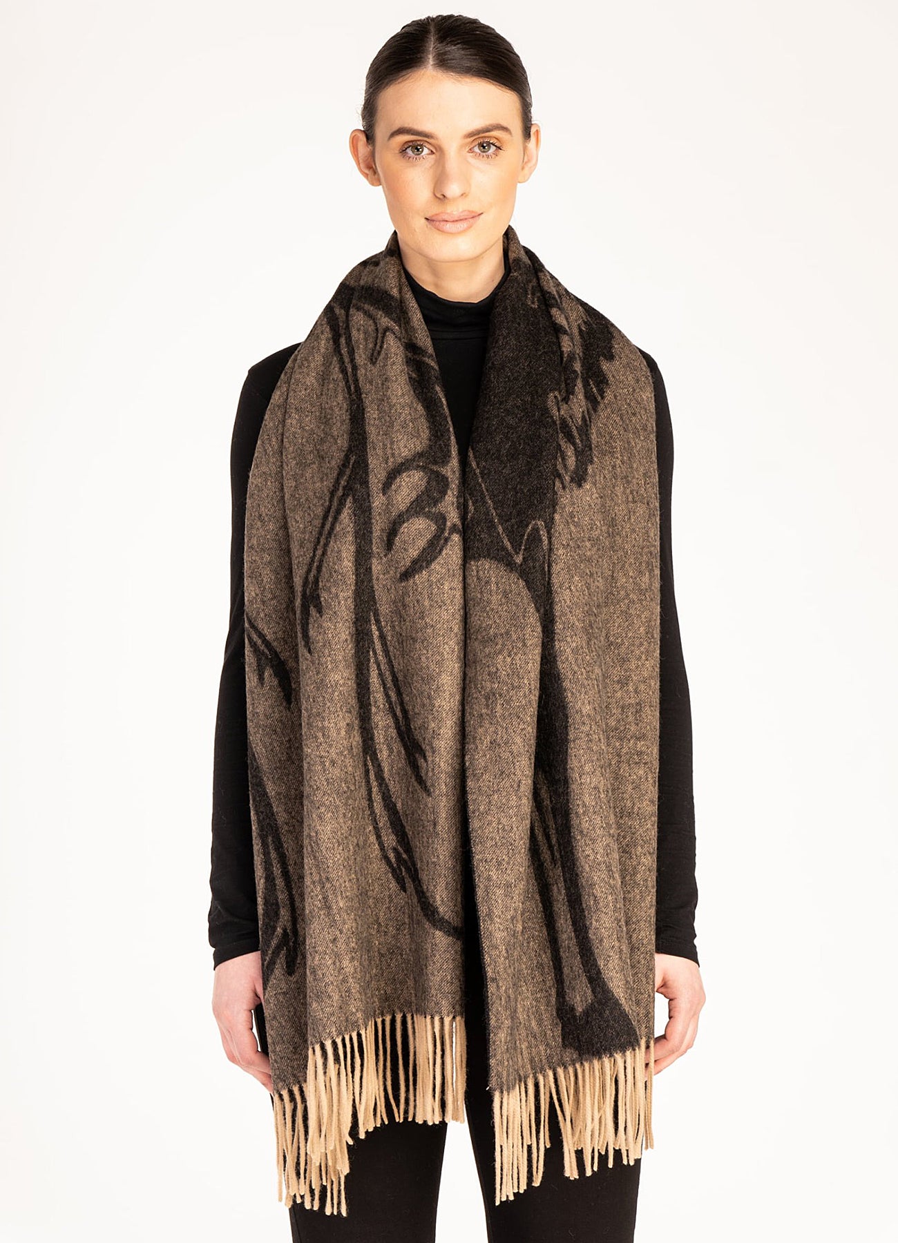 Full Stag Charcoal Stole 100% Pure Lambswool | Edinburgh Cashmere